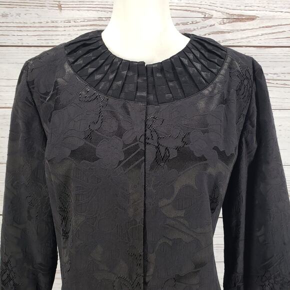 Chico's Women's Black Floral Jacquard Pleated Jacket Size 2 - Picture 4 of 12